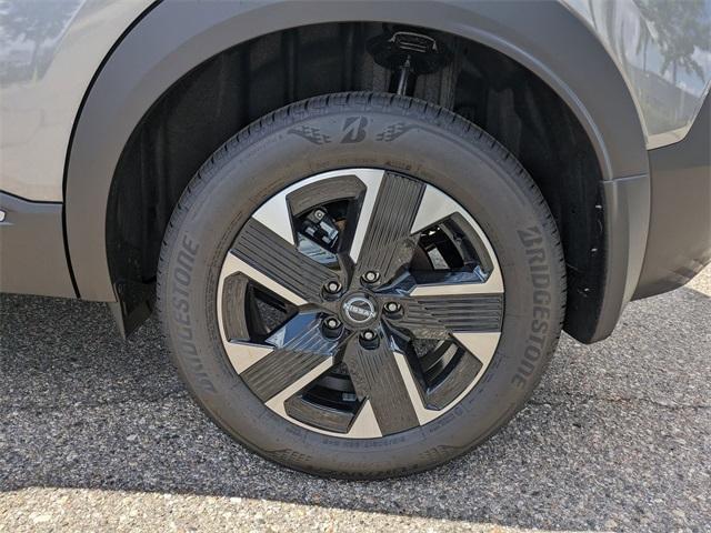 Photo of 2025 2t Gun Red Roof Nissan Kicks