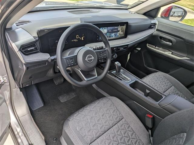Photo of 2025 2t Gun Red Roof Nissan Kicks