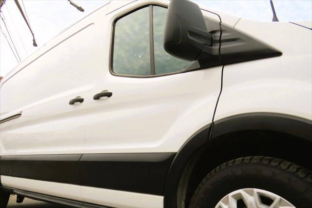 Photo of 2020 Oxford White Ford Transit-250