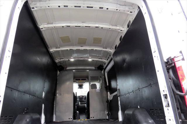 Photo of 2020 Oxford White Ford Transit-250
