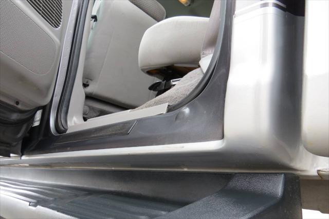 Photo of 2002 Gray Ford F-150