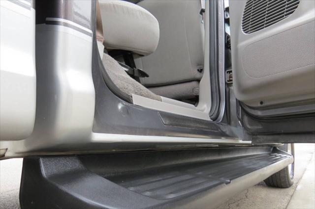 Photo of 2002 Gray Ford F-150