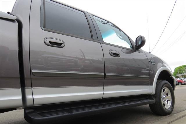 Photo of 2002 Gray Ford F-150