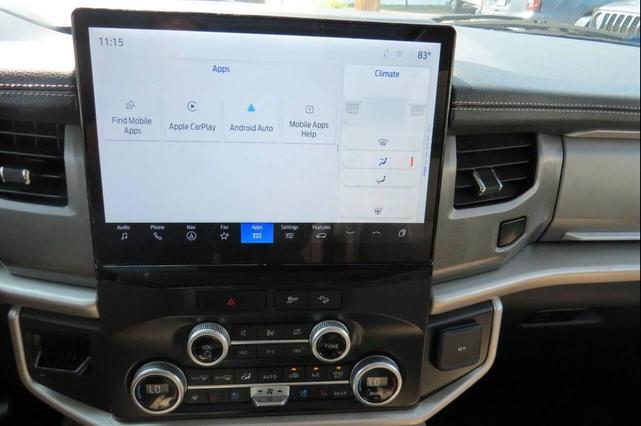 Photo of 2022 Blue Ford Expedition Max