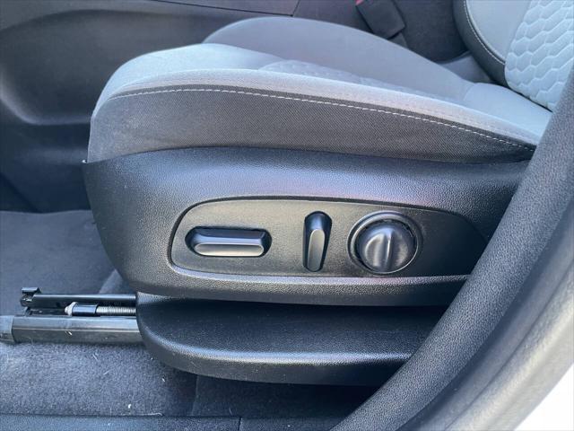 Photo of 2019 White Chevrolet Equinox