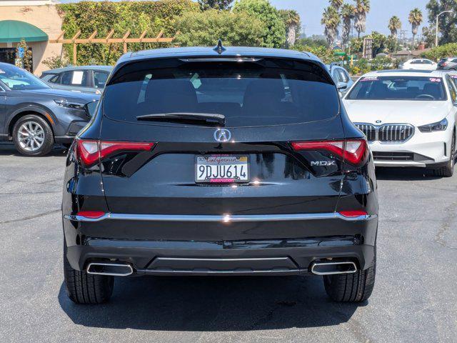 Photo of 2023 Majestic Black Pearl Acura MDX