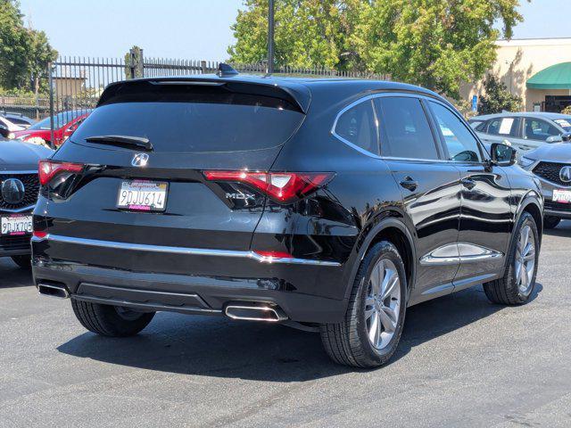 Photo of 2023 Majestic Black Pearl Acura MDX