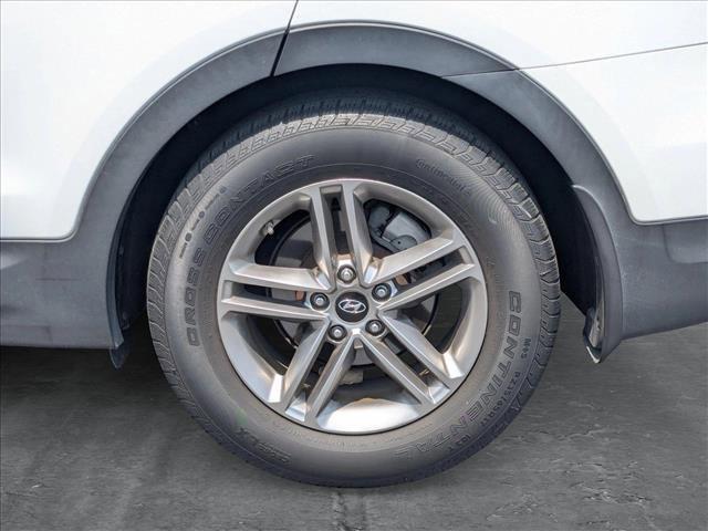 Photo of 2018 Pearl White Hyundai Santa Fe Sport