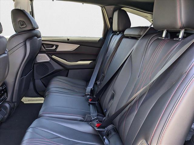 Photo of 2026 Platinum White Pearl Acura MDX