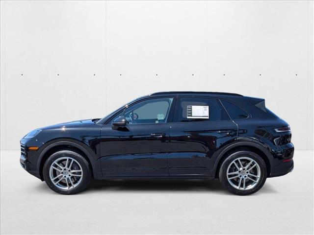 Photo of 2024 Chromite Black Metallic Porsche Cayenne