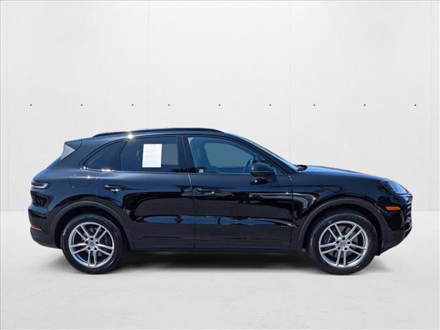 Photo of 2024 Chromite Black Metallic Porsche Cayenne