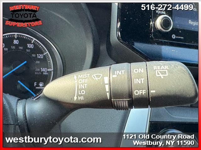 Photo of 2022 Black Toyota Venza