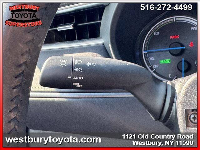 Photo of 2022 Black Toyota Venza