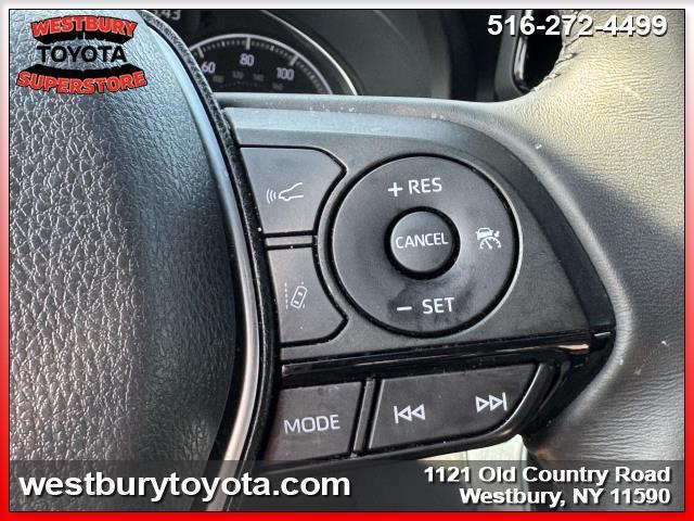 Photo of 2022 Black Toyota Venza