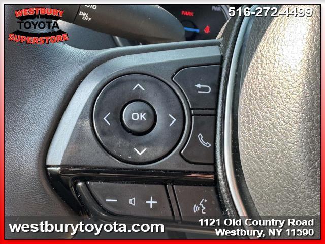 Photo of 2022 Black Toyota Venza