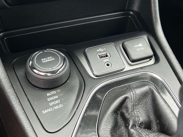 Photo of 2020 Slate Blue Pearlcoat Jeep Cherokee