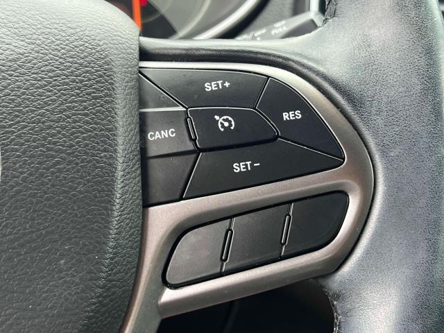 Photo of 2020 Slate Blue Pearlcoat Jeep Cherokee