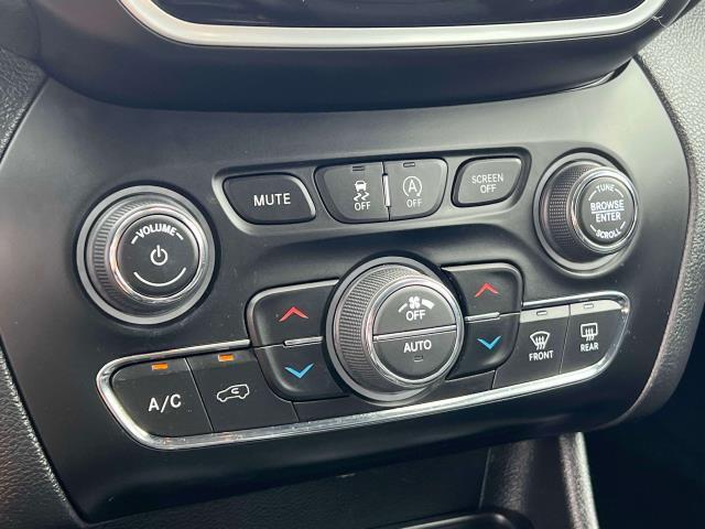 Photo of 2020 Slate Blue Pearlcoat Jeep Cherokee