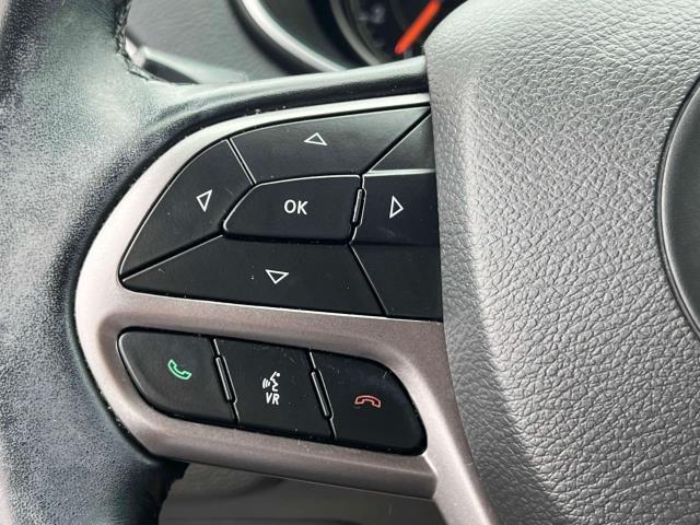 Photo of 2020 Slate Blue Pearlcoat Jeep Cherokee