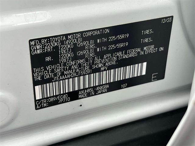 Photo of 2024 Wind Chill Pearl Toyota Venza