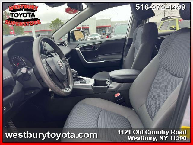 Photo of 2022 Silver Sky Metallic Toyota RAV4