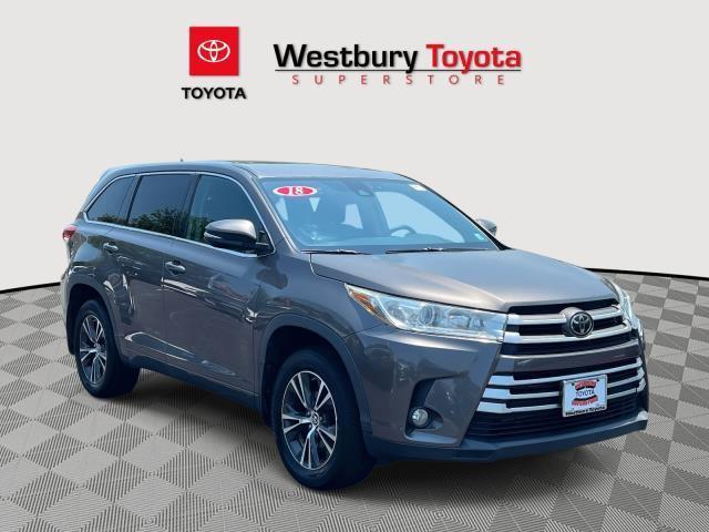 Photo of 2018 Predawn Gray Mica Toyota Highlander