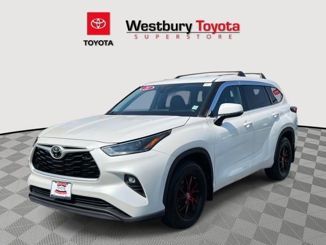 Photo of 2021 Blizzard Pearl Toyota Highlander