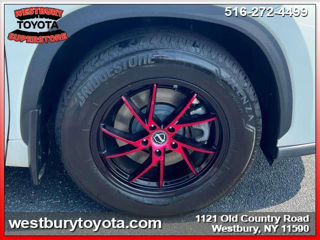 Photo of 2021 Blizzard Pearl Toyota Highlander