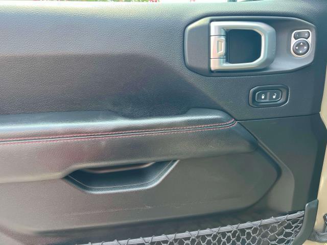 Photo of 2020 Gator Clearcoat Jeep Gladiator