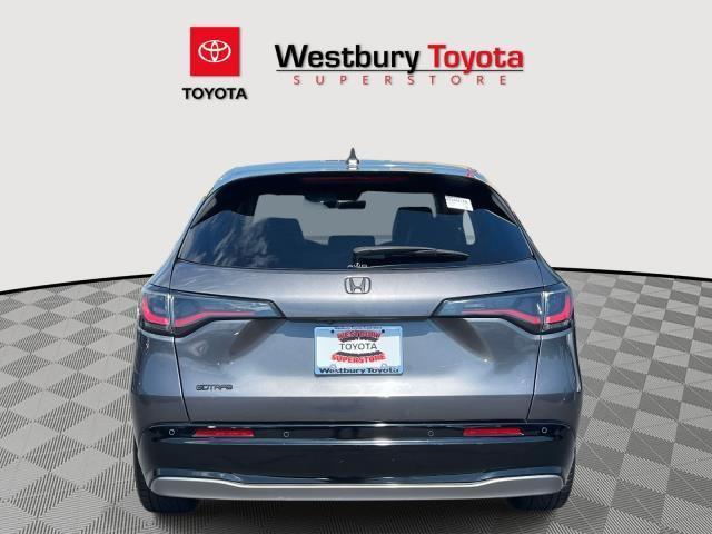 Photo of 2023 Modern Steel Metallic Honda HR-V