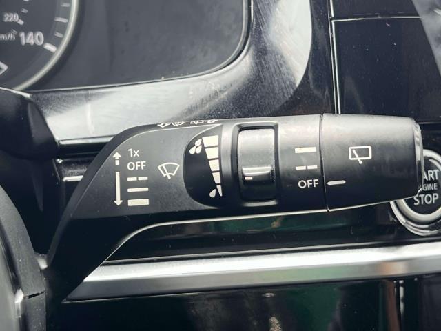 Photo of 2022 Solid Gray/Super Black Nissan Pathfinder