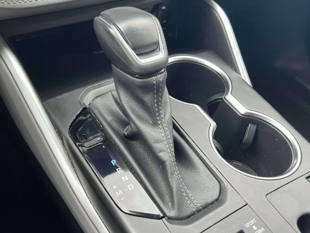 Photo of 2023 Wind Chill Pearl Toyota Highlander
