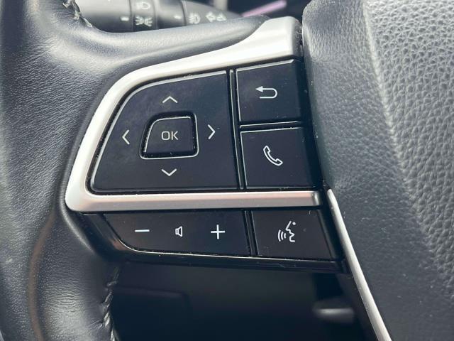 Photo of 2023 Wind Chill Pearl Toyota Highlander