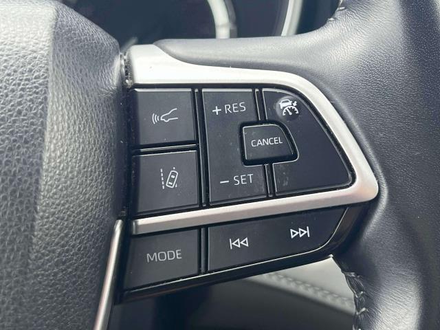 Photo of 2023 Wind Chill Pearl Toyota Highlander