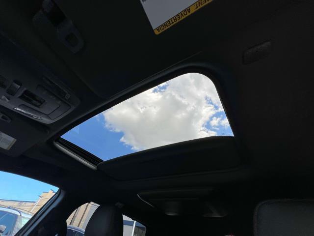 Photo of 2022 Midnight Black Metallic Toyota Sienna