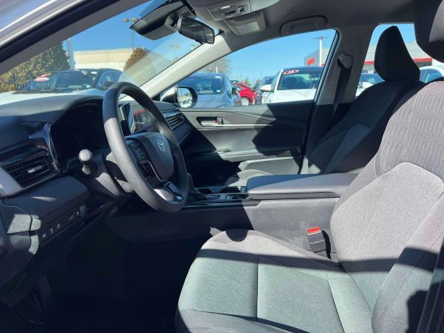 Photo of 2025 Ice Cap Toyota Camry