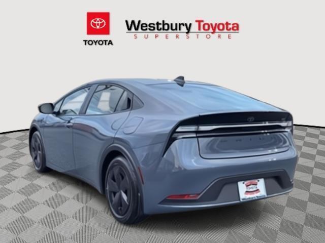 Photo of 2023 Gray Toyota Prius Prime