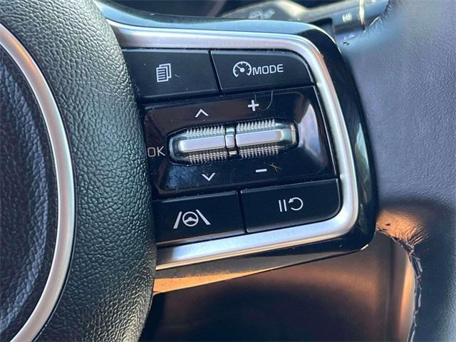Photo of 2022 Ebony Black Kia Sorento