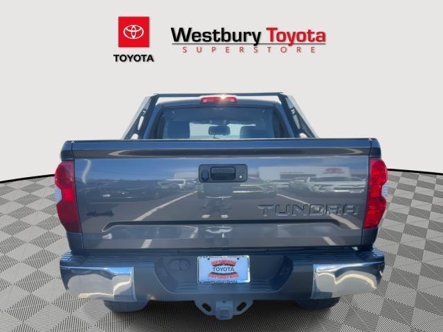Photo of 2019 Gray Toyota Tundra