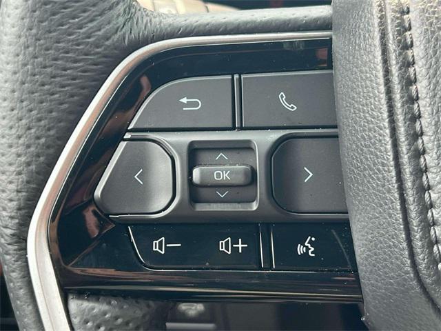 Photo of 2025 Wind Chill Pearl Toyota Sequoia