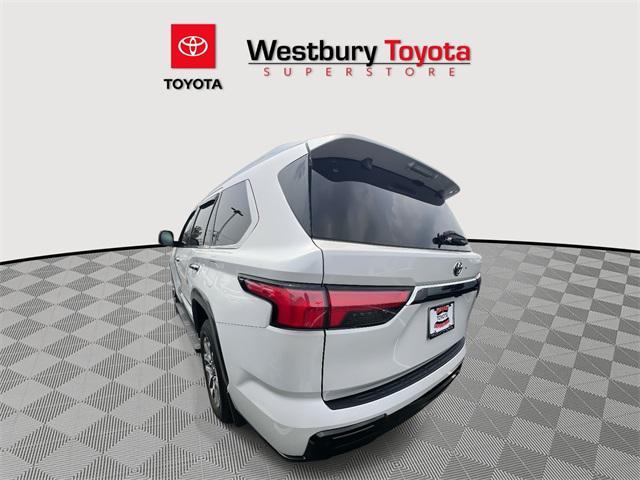 Photo of 2025 Wind Chill Pearl Toyota Sequoia