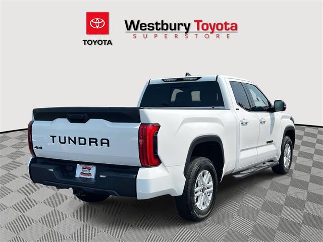 Photo of 2022 White Toyota Tundra