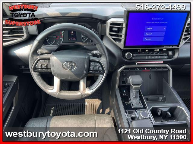 Photo of 2022 White Toyota Tundra