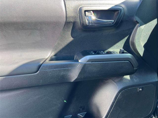 Photo of 2022 Midnight Black Metallic Toyota Tacoma