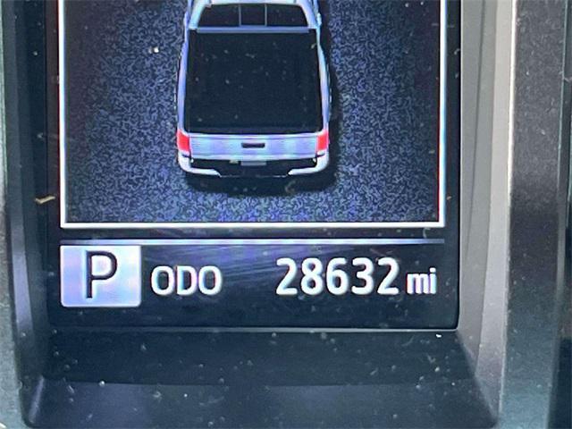 Photo of 2022 Midnight Black Metallic Toyota Tacoma