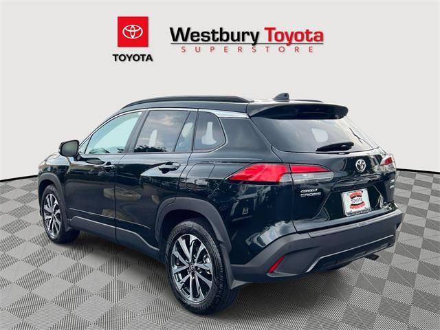 Photo of 2024 Jet Black Toyota Corolla Cross