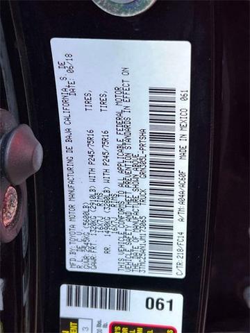 Photo of 2018 Midnight Black Metallic Toyota Tacoma