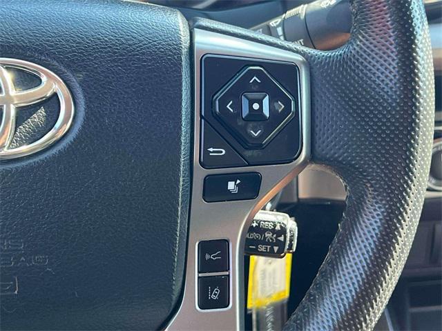 Photo of 2018 Midnight Black Metallic Toyota Tacoma