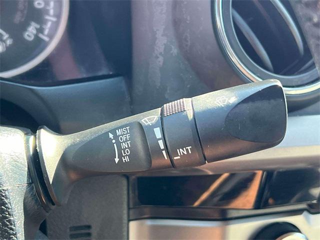 Photo of 2018 Midnight Black Metallic Toyota Tacoma