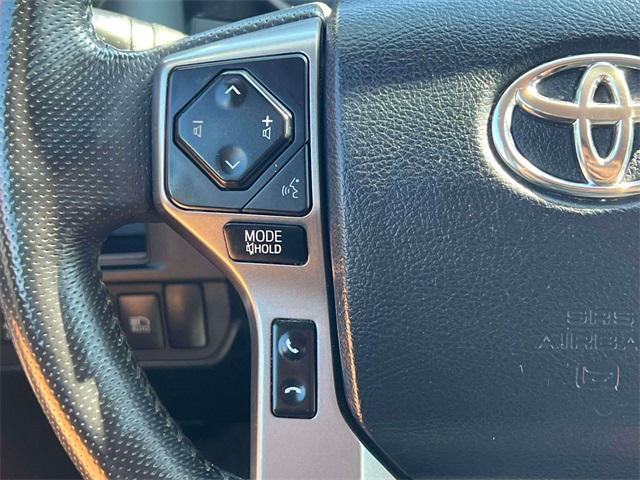 Photo of 2018 Midnight Black Metallic Toyota Tacoma